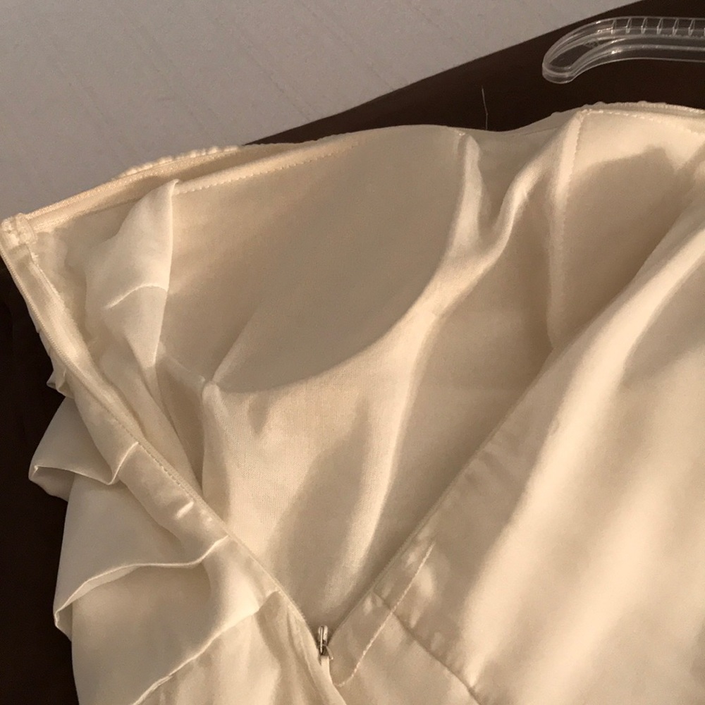 Dress - Picture 7 of 8